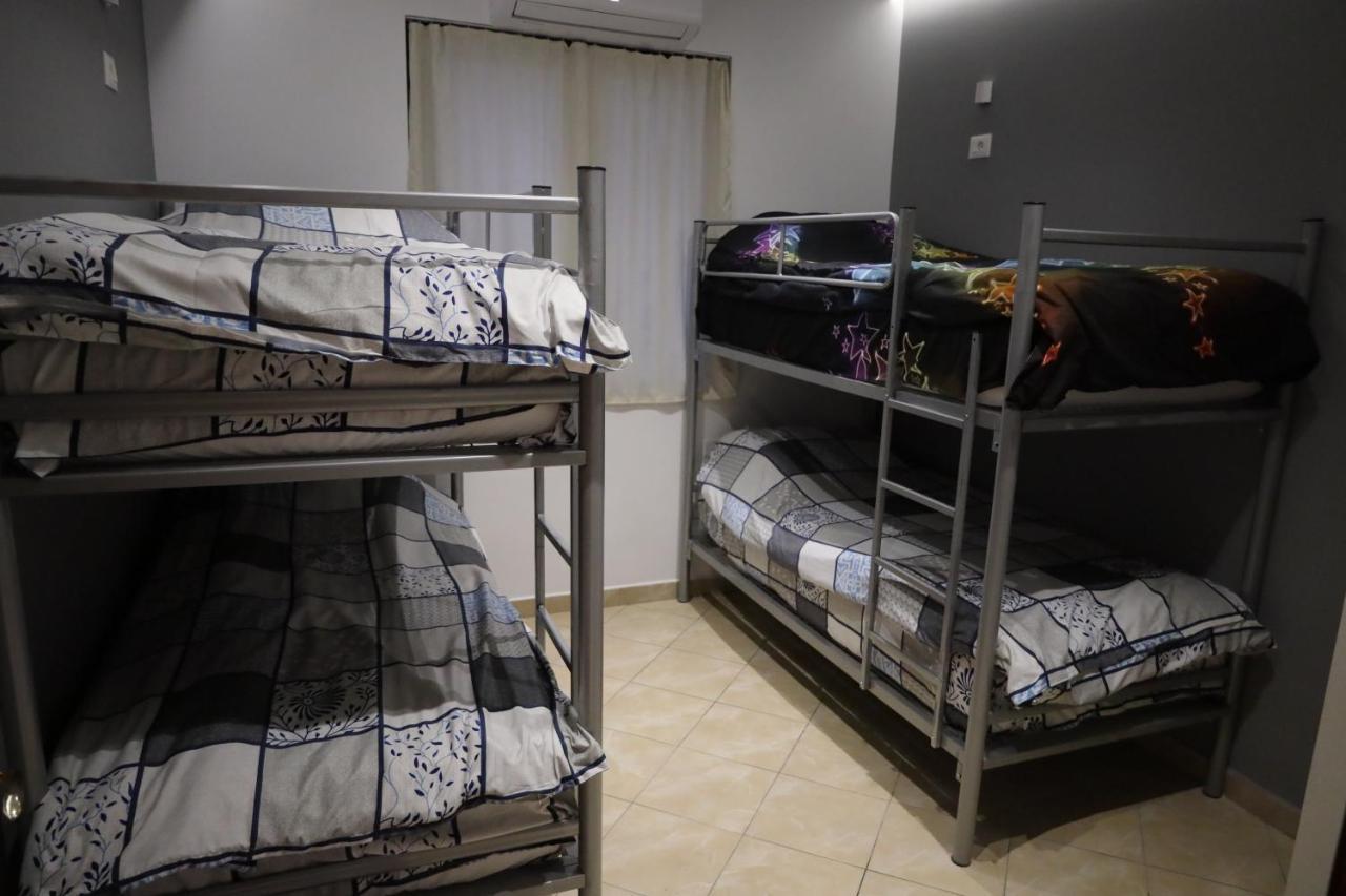 Sonche Hostel Tirana Exteriér fotografie