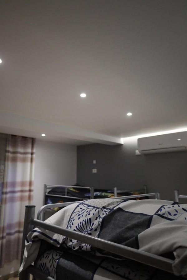 Sonche Hostel Tirana Exteriér fotografie